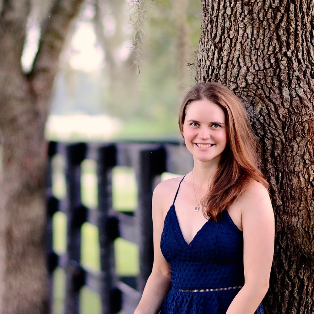Meet your Posher, Courtney